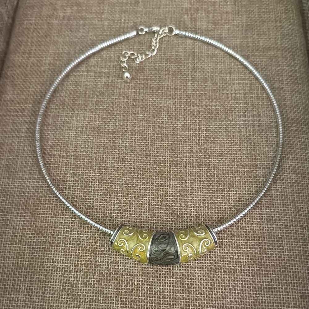Elegant Gold and Silver Necklace